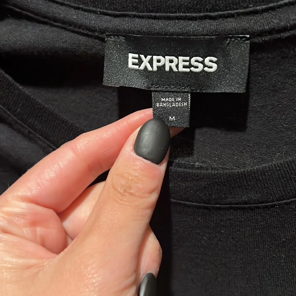 Men’s Express Black T-Shirt - Picture 2 of 5